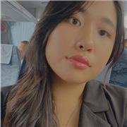 Laureanda in (bachelor) Business Administration and Economics